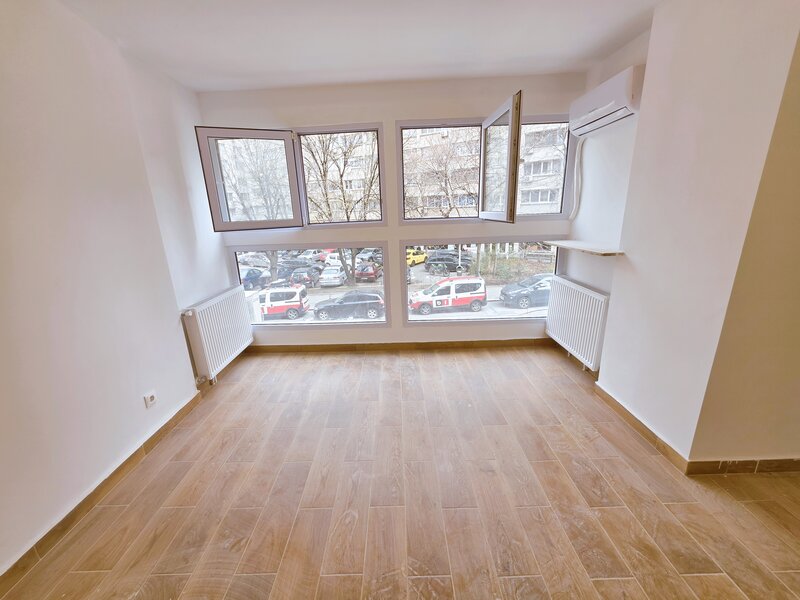 Garsoniera nemobilata Calea Victoriei Cismigiu etaj 1